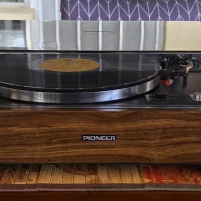 VINTAGE PIONEER TURNTABLE 1970,s/MADE IN JAPAN/110V-240V image 3