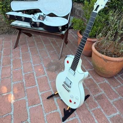 Gibson Signature Les Paul Guitar with OHSC 2012 - Excellent image 7