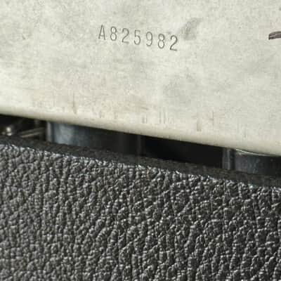 FENDER VIBRO CHAMP 1978 EU version 200-240 volt, incl. Footswitch image 7