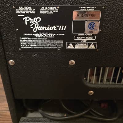 Fender Pro Junior III 15-Watt 1x10" Guitar Combo 2010 - 2016 - Black image 7