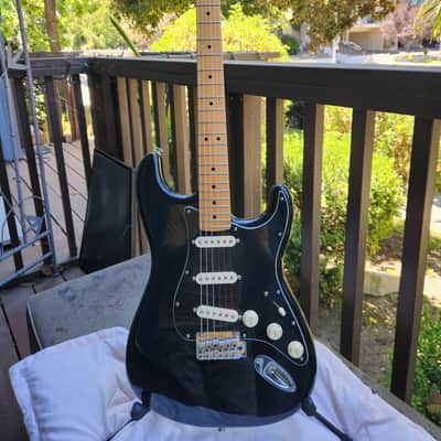 NICE Fender Special Edition Player Stratocaster image 1