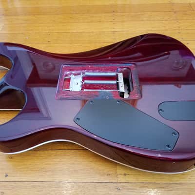 Michael Kelly Hex Deluxe Blood Red image 8