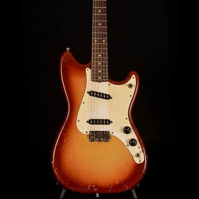 Fender Duo-Sonic with Rosewood Fretboard 1962 - Sunburst image 2