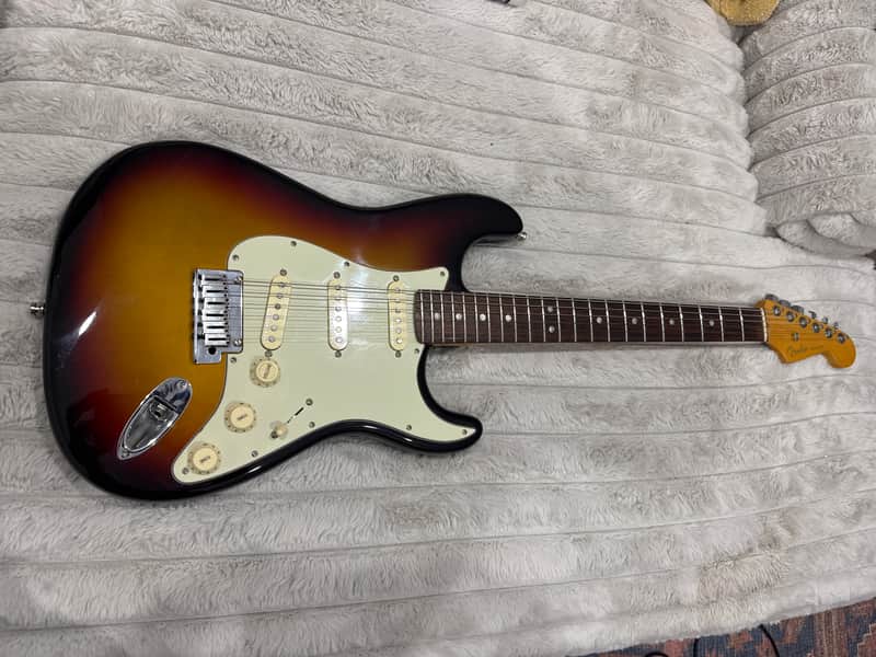Fender American Ultra Stratocaster with Rosewood Fretboard 2019 - Present - Ultraburst
