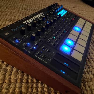 Dave Smith Instruments Tempest 6-Voice Drum Machine 2011 - 2018 - Black with Wood Sides