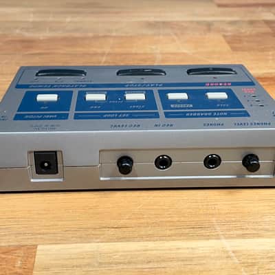 Akai U400 Riff-O-Matic Variable Tempo Phrase Lo-Fi Sampler