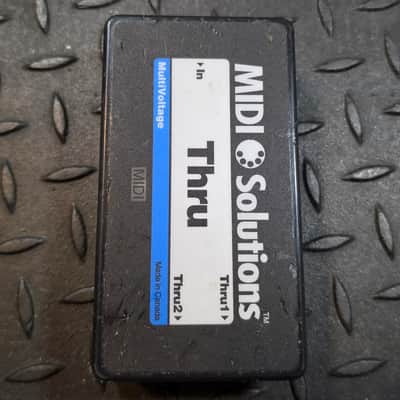 MIDI Solutions MSL THRU 2 Output Active MIDI Thru Box