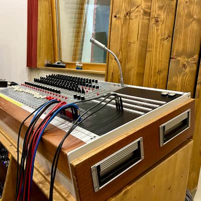 Acousta P200 - Analog Mixing Console image 3
