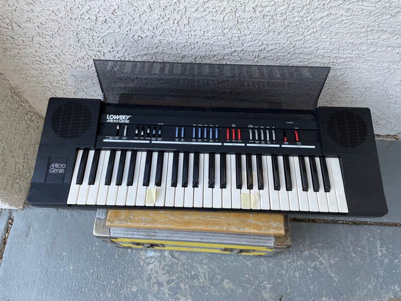 Vintage Lowrey V-6- Mirco Genie Keyboard 80s For Parts Or Repair image 1