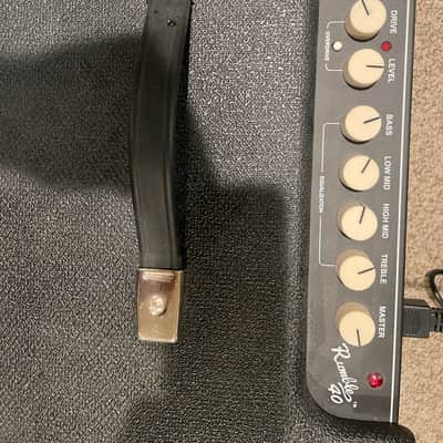 Fender Rumble 40 V3 40-Watt 1x10" Bass Combo 2015 - Present - Black image 2