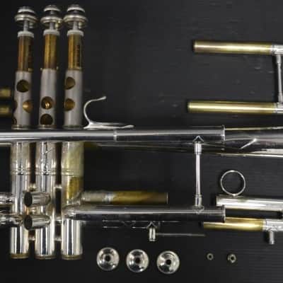 Trompeta Sib Bach Stradivarius 37 Corporation en muy buen estado image 3