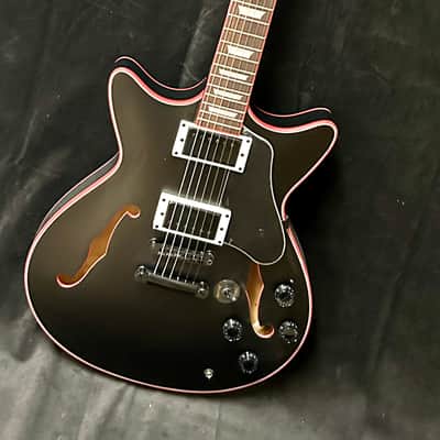 Rafferty Semi Hollow - Satin black with red binding image 9
