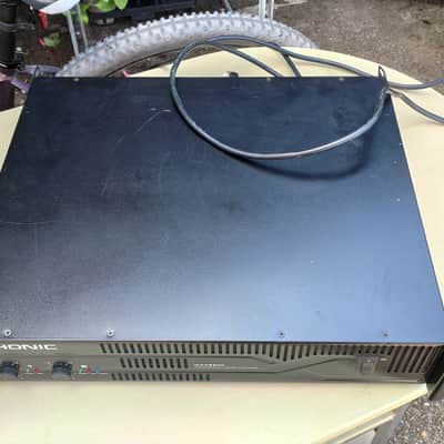 Phonic MAX2500 * power output 750W @ 4ohms (stereo) or 500W @ 8ohms (bridge mono), per channel * Class H high efficiency circuitry design * image 2