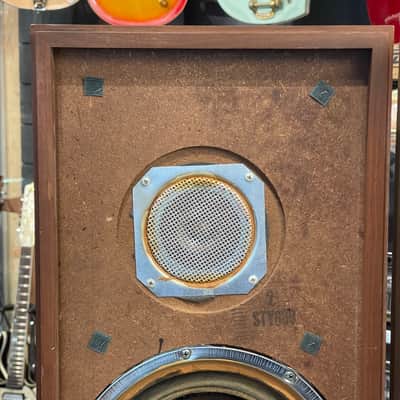 KLH M-seventeen Vintage speakers image 2