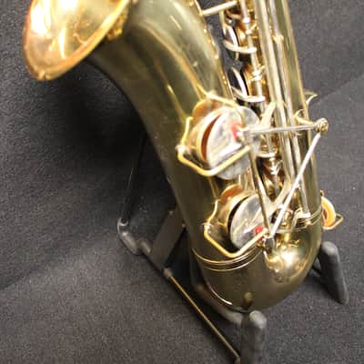 Martin IMPERIAL ELKHART INDIANA TENOR SAXOPHONE 1960'S - BRASS image 4