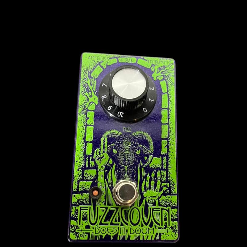 Does it Doom Fuzzcoven - Green X14917 image 1
