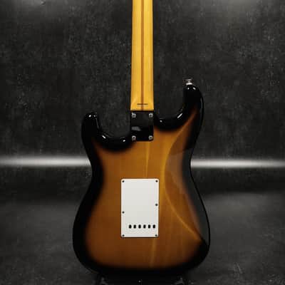 Fender Japan ST57-DMC 2-Tone Sunburst [MIJ T056388] (08/03) image 4