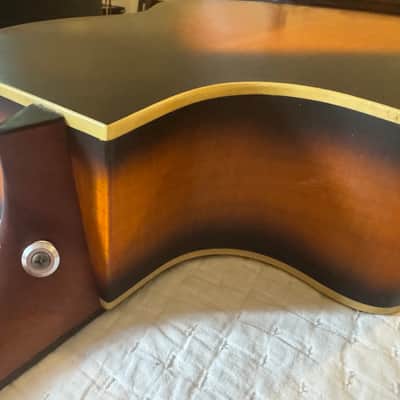 Larrivee RARE Pete Anderson 14 fret 2000 - Sunburst PROTOTYPE Fishman pickup image 10