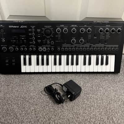 Roland JD-Xi 37-Key Analog/Digital Crossover Synthesizer 2015 - Present - Black