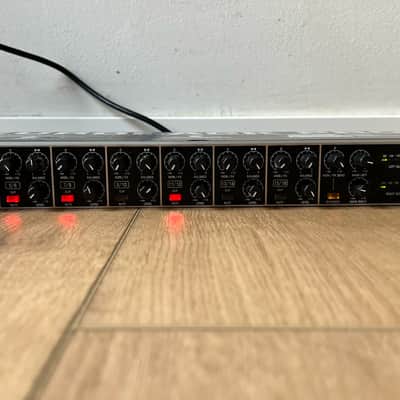 Behringer Eurorack Pro RX1602 16-Input Line Mixer 2010s - Standard image 1