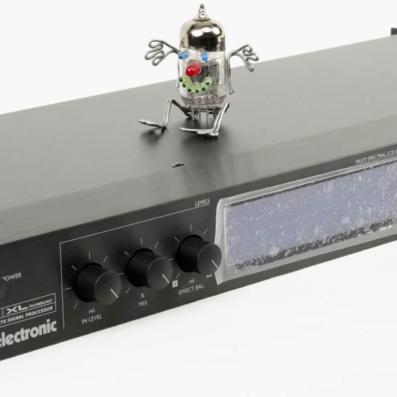 1997 – 2015 TC Electronic TC Electronic M-ONE XL Effects Proce…
