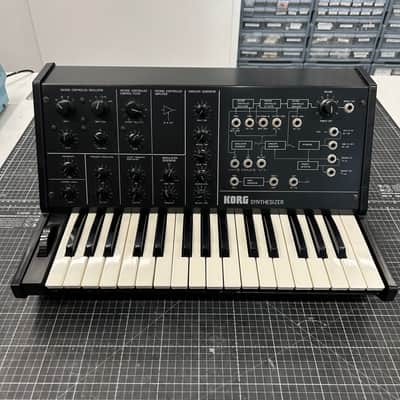 Korg MS-10  / Consignement