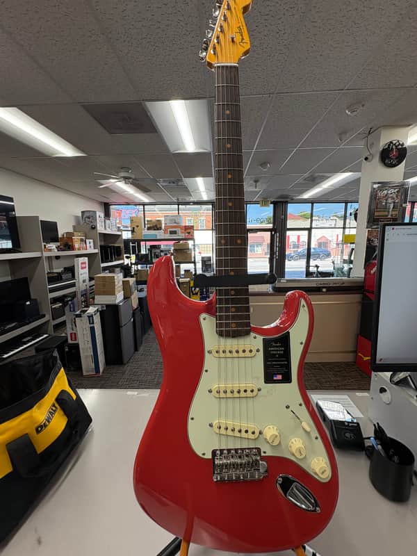 Fender American Vintage II '61 Stratocaster 2022 - Present - Fiesta Red