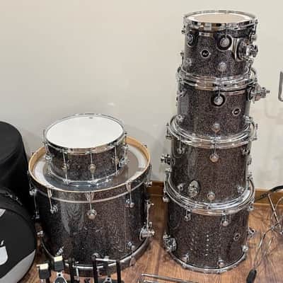 DW DWe 6 piece drum set 2024 - Black Galaxy image 1