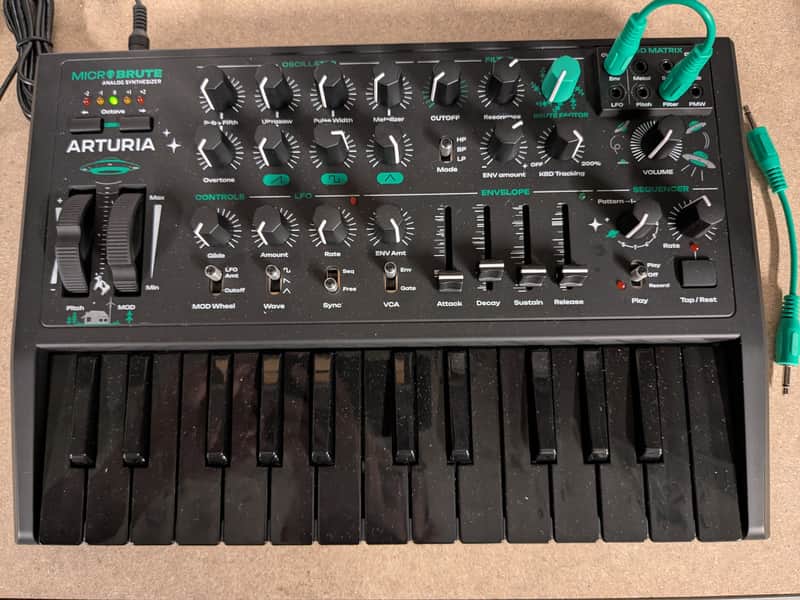 Arturia Microbrute UFO image 1