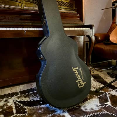Gibson SJ-200 Standard - Left Handed - Antique Natural - Mint Condition image 9