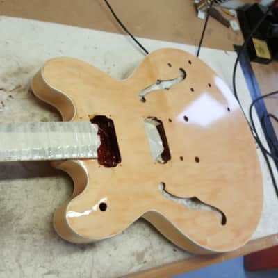 1997 Epiphone Supernova. Refinished Nirto Natural. Seymour Duncans image 11