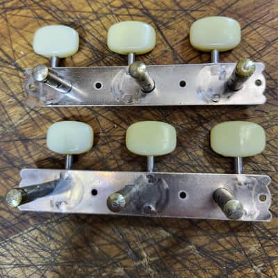Vintage RARE 1965 3x3 On a Plate Open Back Parlor Guitar Tuners Japan Luthier Parts #6 image 6