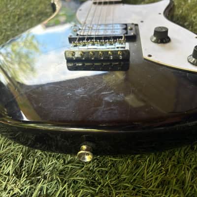 Peavey Rockmaster electric guitar w/ tuner and preamp image 4