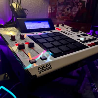 Near Mint Akai MPC2500 SE Special Edition Music Production Center W/JJOS & Extras