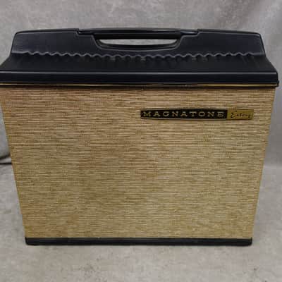 Vintage USA Magnatone Estey RS-1 remote speaker cab image 1
