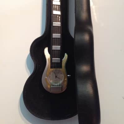 ギター　置き時計 ZX Original 2001 Guitar Watch with Case Silver and Gold | Reverb