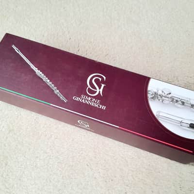 New premium flute from Simone Ginanneschi, flute maker in Italy. Open holes, pointed keys, split E. image 12