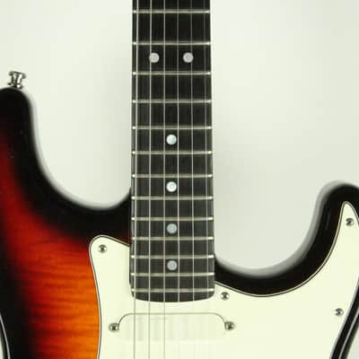1993 Vintage Fender Stratocaster ULTRA Sunburst AAA Flame Maple Top and Back +OHSC 1990's Strat Bild 5