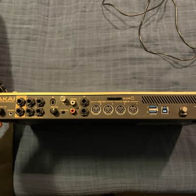 Akai MPC Live Standalone - Gold Edition + 1TB SSD and Magma Case image 8