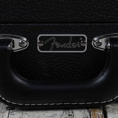 Fender Classic Series 3 Guitar Case Stand Hardshell Wooden Guitar Case and Stand image 7