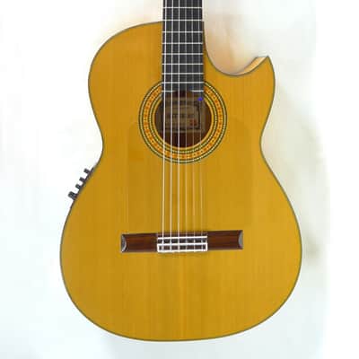 Neat Mint Hand-crafted in Japan '91 Asturias PUF / PU.F Flamenco Classical Nylon-String Acoustic-Electric Guitar image 3
