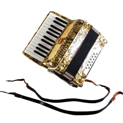 Immagine Vintage, Rare, German Made, Top Quality Accordion Weltmeister - 12 bass + Original Hard Case & Straps - from the Golden Era - 18
