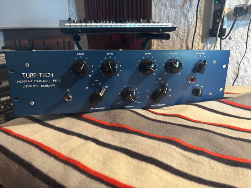 Tube-Tech PE 1C Program Equalizer 2010s Blue image 1