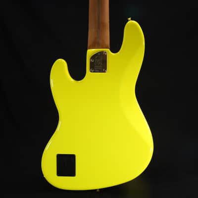 Fender MonoNeon Jazz Bass V Maple Fingerboard Neon Yellow 021 image 10