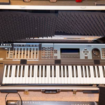 Kurzweil K2661 V.A.S.T. 48 voice Synthesizer image 2