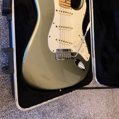 Fender US Stratocaster Standard 2012 - Jade Pearl Metallic image 23