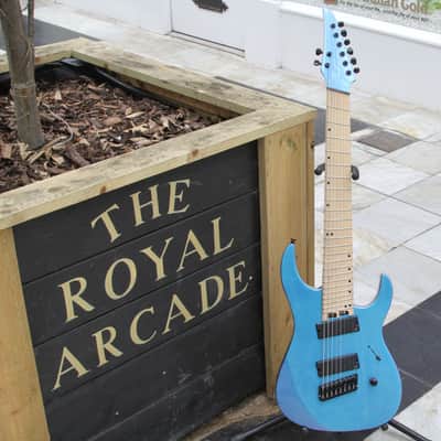Legator Ninja N8FS-BCS 8-String (Blue Colour Shift) B-Stock image 4