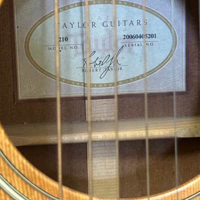 Taylor 210 Acoustic Guitar W/OHSC image 2