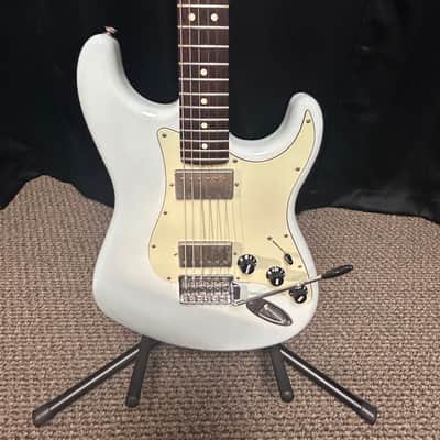 Fender Blacktop Stratocaster HH with Rosewood Fretboard 2011 - 2014 - Sonic Blue image 2