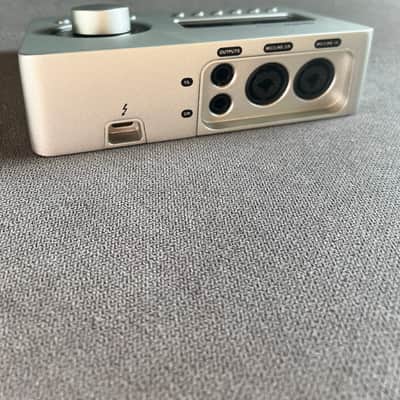 Universal Audio Apollo Solo Heritage Edition Thunderbolt 3 Audio Interface 2020 - Present - Silver image 5